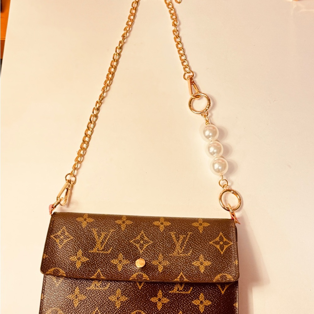 Louis Vuitton Brown and Gold Monogram Wallet - Picture 3 of 15